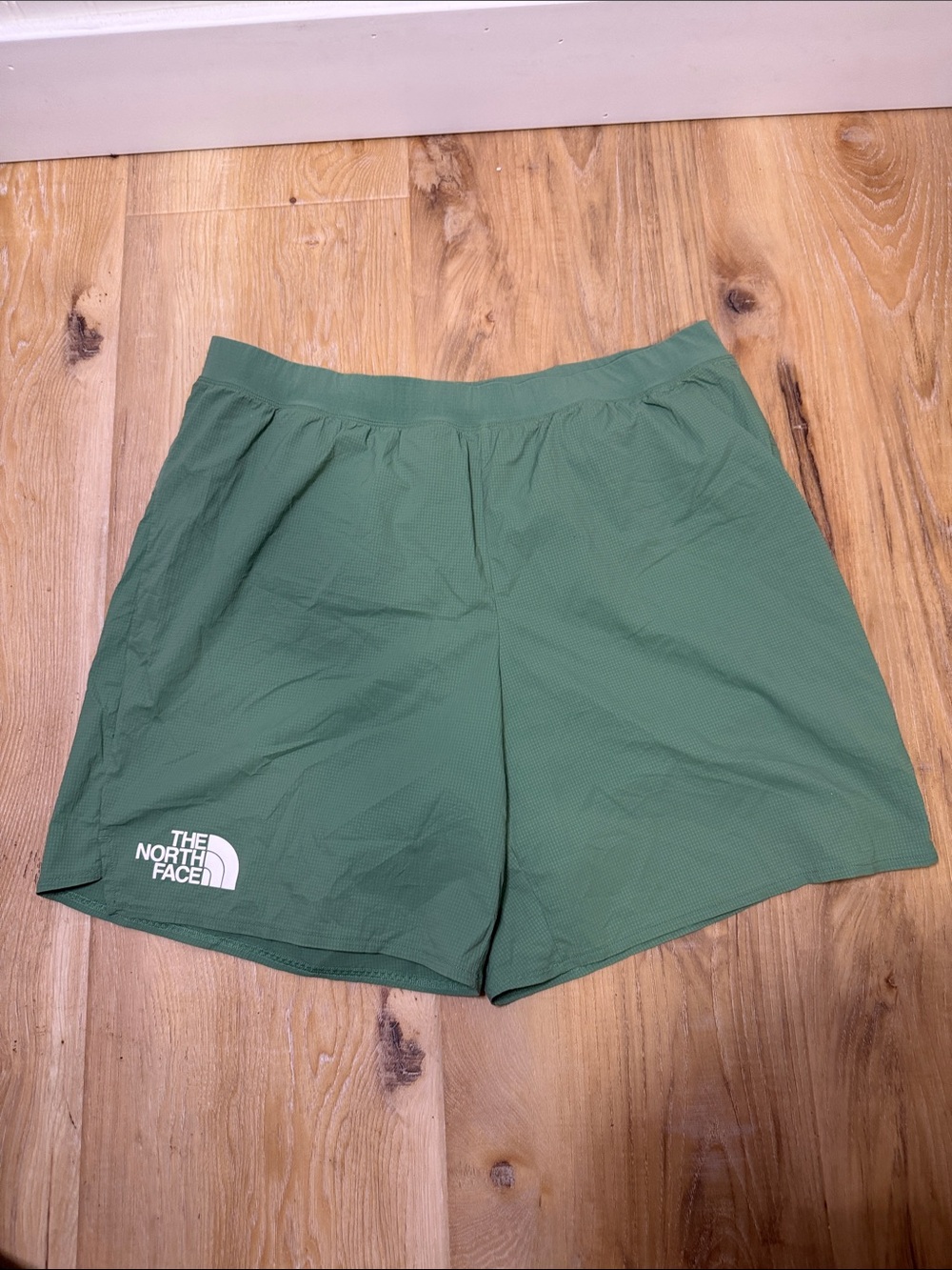 The North Face Olive Green mens Athletic Shorts size medium